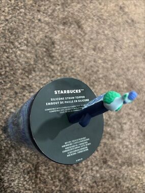 Starbucks Silicone Straw Topper — Green & Blue peacock Design brand new